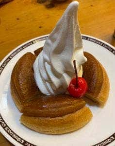 コメダ珈琲店 本店