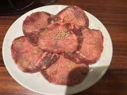 肉処 肉屋敷