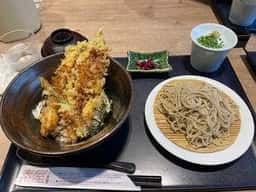 そばと酒と天ぷら 素や