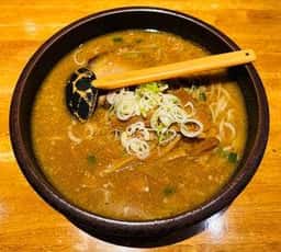 博士ラーメン別館 ＆ HAKASE Thai 博士レストラン本店
