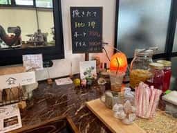 八百伊商店 カフェスペース