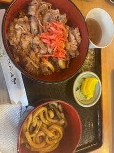 丼どん亭