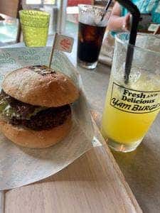 YAMBURGER 石垣島
