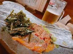 骨付きカルビ 肉八
