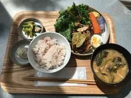 カフェアンドホールアワーズ