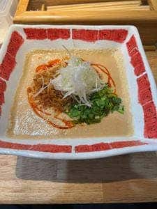 坦々麺 一龍