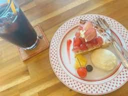 ビックノーズカフェ