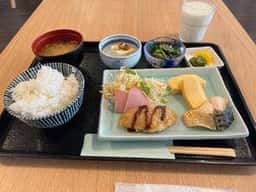 Hotel & Renta Car 660 駅裏食堂