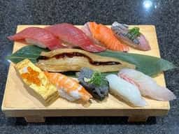 沼津魚がし鮨 流れ鮨 藤枝駅南口店