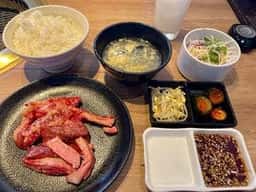 国産牛焼肉くいどん 飯山満店