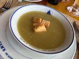 サムズバイザシー 泡瀬店