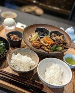 刻々