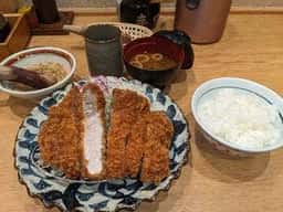 厚切りとんかつよし平キーノ和歌山店