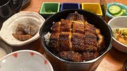 鰻処 うなとろ家