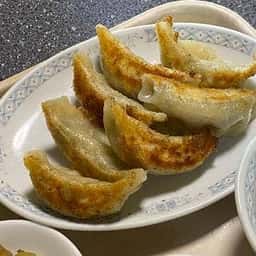 王芳