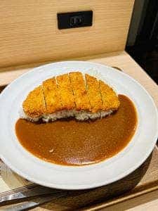 流星カレー AKASAKA BASE