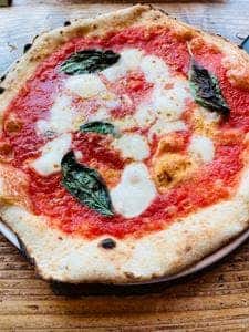 魚イタリアンと薪ピザ チロンボ・マリーナ