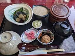 掛川いも汁処 とろろ本丸