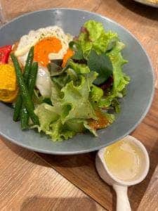 カフェアンドダイニングアリスター