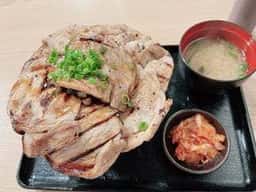 炭火焼き豚丼専門店 豚小家 天神橋店