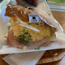 SQUARE Cafe 蔵前店