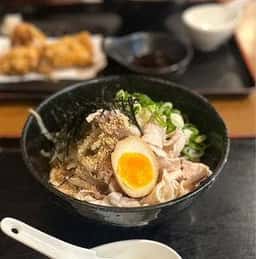 讃岐麺房 すずめ