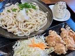 まるまるうどん 大村店