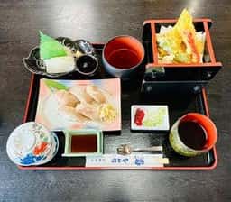 のとや