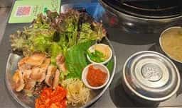 タレ焼肉と包み野菜の専門店 焼肉 くるとん