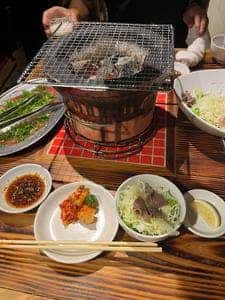 炭火焼肉衛門