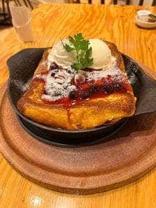 Green Bakery SALAD&TOAST プライムツリー赤池店