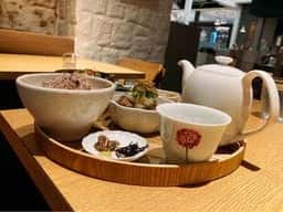 ゆとりの空間 NU茶屋町プラス店