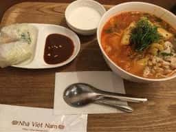 ニャーヴェトナム スパラクーア店
