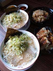 ラーメン新蔵