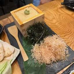 朝引き鶏と藁焼き 輪っか