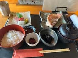三二六