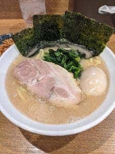 横浜ラーメン 弐七家