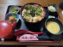 和ダイニング 縁慈