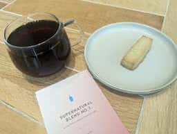 BLUE BOTTLE COFFEE 竹芝カフェ