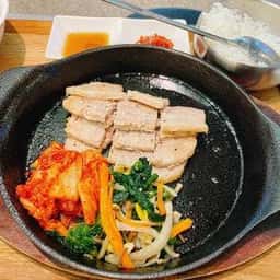 韓国屋台とパンチャンショップ ベジテジや 学芸大学店