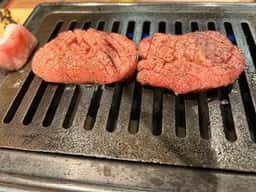 Yakiniku 名もなき名店へ 一切入魂一枚売り焼肉