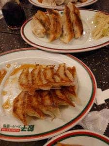 餃子スーパー酒場 博多中洲店