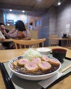 黒豚とんかつ くろまつ