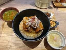 角煮丼専門店 カクトン