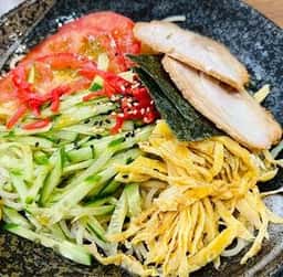 らーめん ぎょうざ 治ーはるー らいおん 百草店