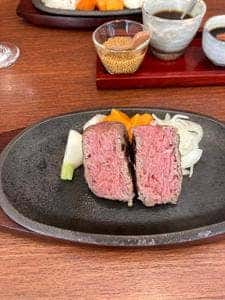 炭火レアハンバーグステーキ 銀座まつもと