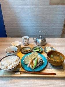 渋谷食堂ひとしな