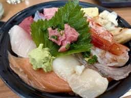 すしざんまい 新橋SL広場前店