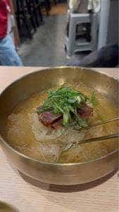 アジョシ 下北沢店