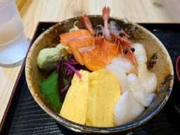 小松水産の海鮮丼 サンピアザ